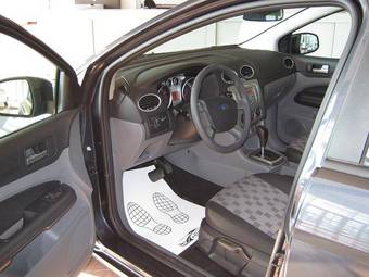 2009 Ford Focus Pictures