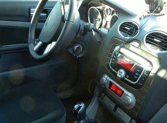 2009 Ford Focus Pictures