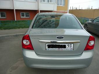 2009 Ford Focus Pictures