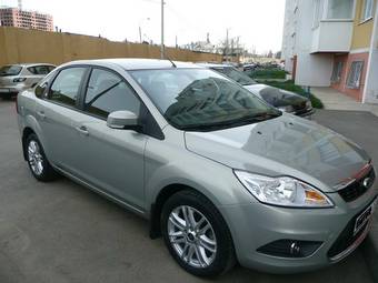 2009 Ford Focus Photos