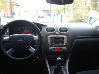 2009 Ford Focus Pictures