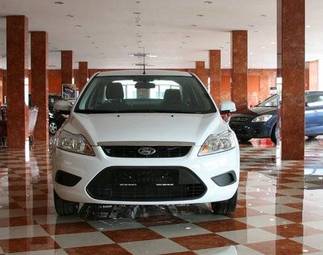 2009 Ford Focus Photos