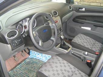 2009 Ford Focus Pics