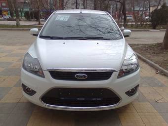 2010 Ford Focus Pictures