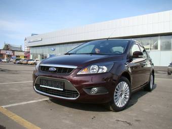 2010 Ford Focus Pictures