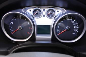 2010 Ford Focus Photos