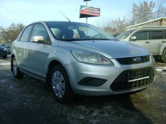 2010 Ford Focus Photos
