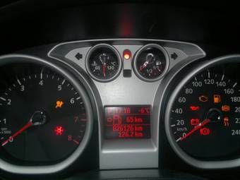 2010 Ford Focus Images