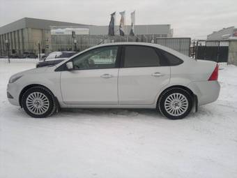 2010 Ford Focus Pictures