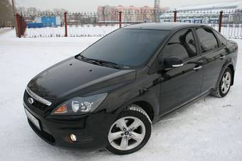 2010 Ford Focus Photos