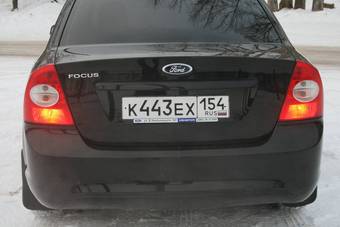 2010 Ford Focus Photos