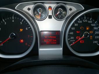 2010 Ford Focus Pics