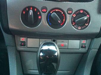 2010 Ford Focus Pictures