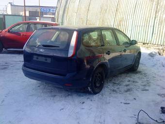 2010 Ford Focus Pictures
