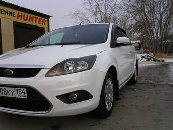 2010 Ford Focus Pictures