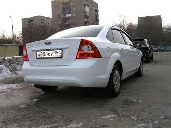 2010 Ford Focus Pictures