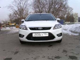 2010 Ford Focus Pics