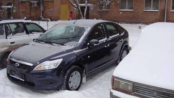 2010 Ford Focus Photos