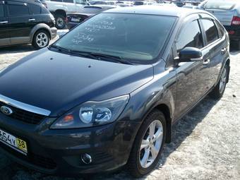 2010 Ford Focus Pictures
