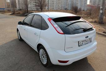 2010 Ford Focus Pictures
