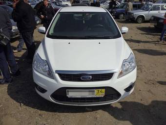 2010 Ford Focus Photos