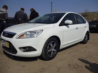 2010 Ford Focus Photos