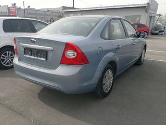 2010 Ford Focus Photos