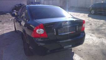 2010 Ford Focus Photos