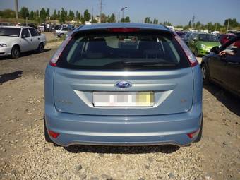 2010 Ford Focus Photos