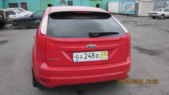 2010 Ford Focus Pictures