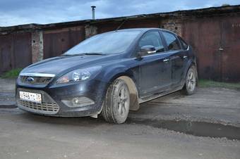 2010 Ford Focus Photos