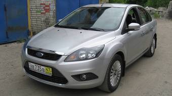 2010 Ford Focus Pictures