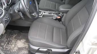 2010 Ford Focus Pictures