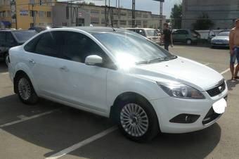 2010 Ford Focus Photos