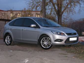 2010 Ford Focus Photos