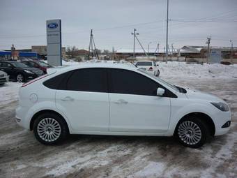 2011 Ford Focus Photos