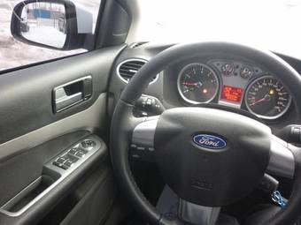 2011 Ford Focus Pictures