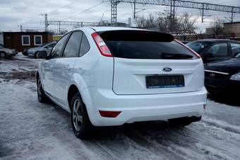2011 Ford Focus Photos