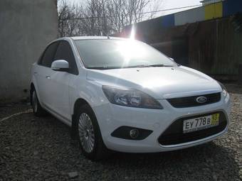 2011 Ford Focus Photos