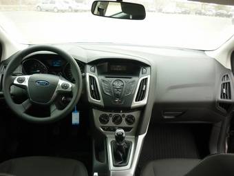 2011 Ford Focus Pictures