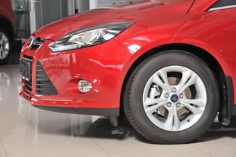 2012 Ford Focus Pictures
