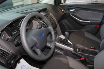 2012 Ford Focus Photos