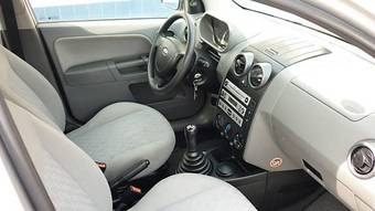 2004 Ford Fusion Pictures
