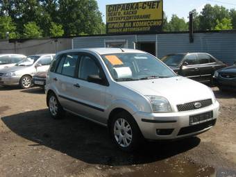 2004 Ford Fusion Pictures