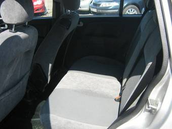 2004 Ford Fusion Pictures