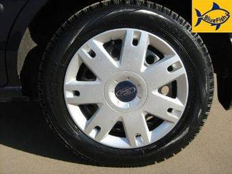 2005 Ford Fusion Photos