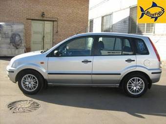 2005 Ford Fusion Photos