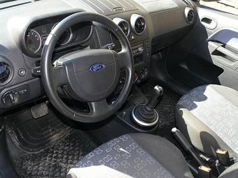 2005 Ford Fusion Photos