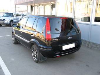 2005 Ford Fusion Photos