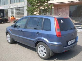 2005 Ford Fusion Pictures